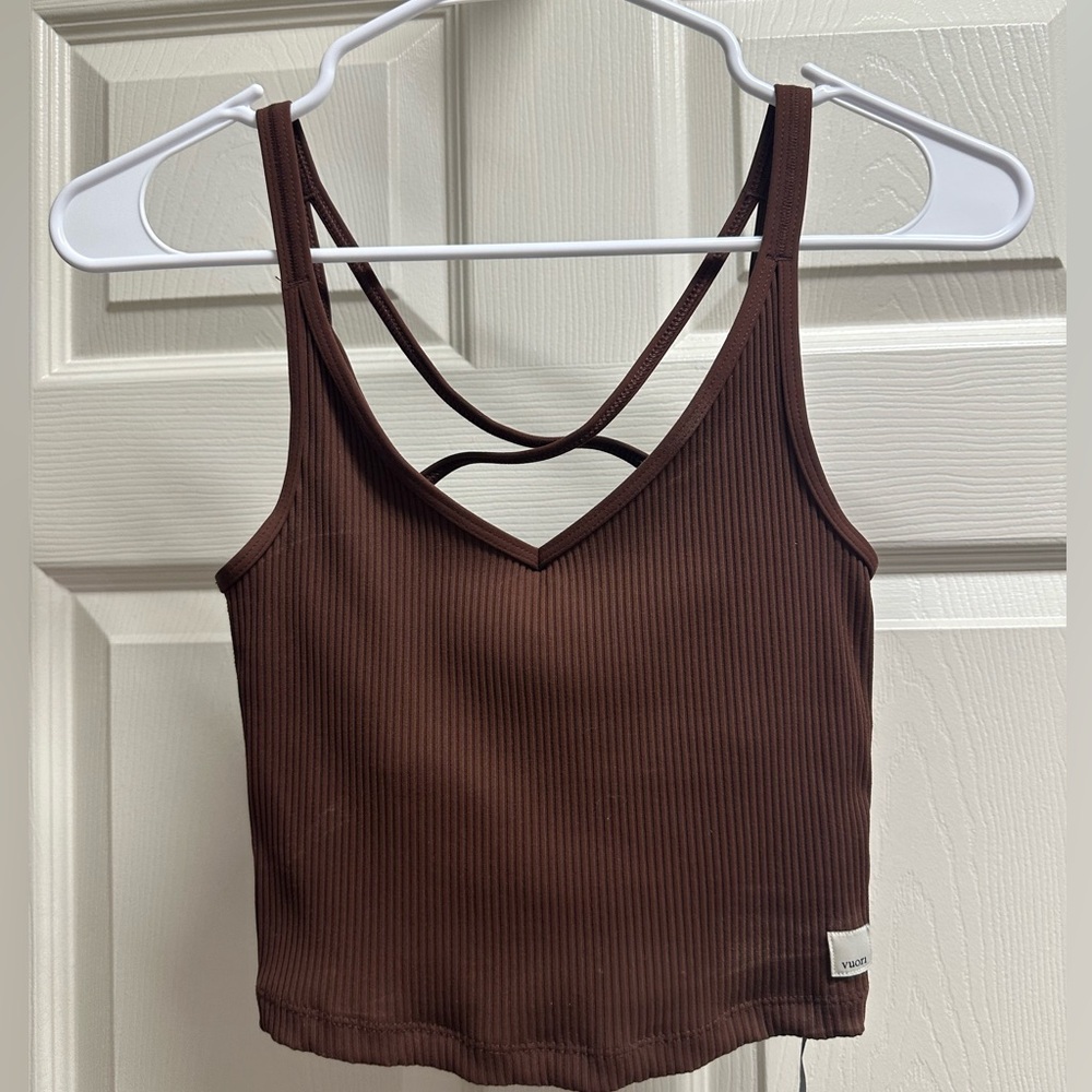 NWOT Vuori Ribbed Criss Cross Tank